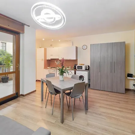 Apartment Way Rent - Con Terrazzo Zona Sempione *