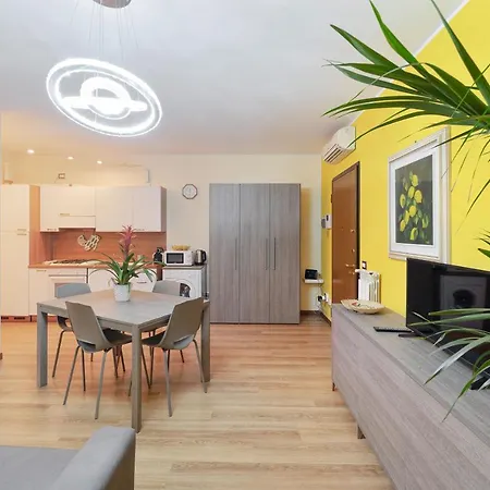 Way Rent - Con Terrazzo Zona Sempione Apartment