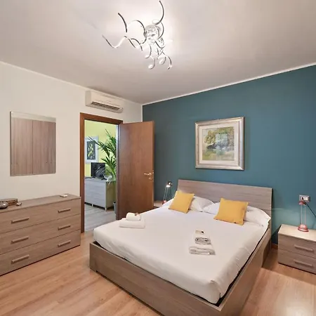Way Rent - Con Terrazzo Zona Sempione Milan