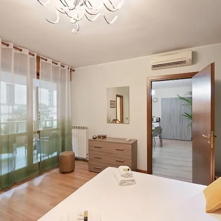 Way Rent - Con Terrazzo Zona Sempione * Milan